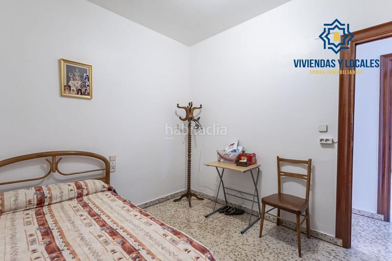 Foto df2c5cba-e222-475b-ac0f-a903cd0f48b2. Local comercial a Atarfe