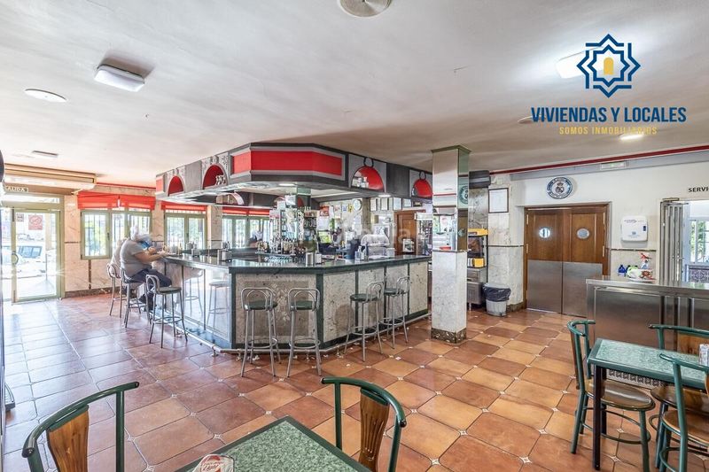Foto f723beaf-88e1-4584-b972-a7b8d8ec9e29. Local comercial a Atarfe