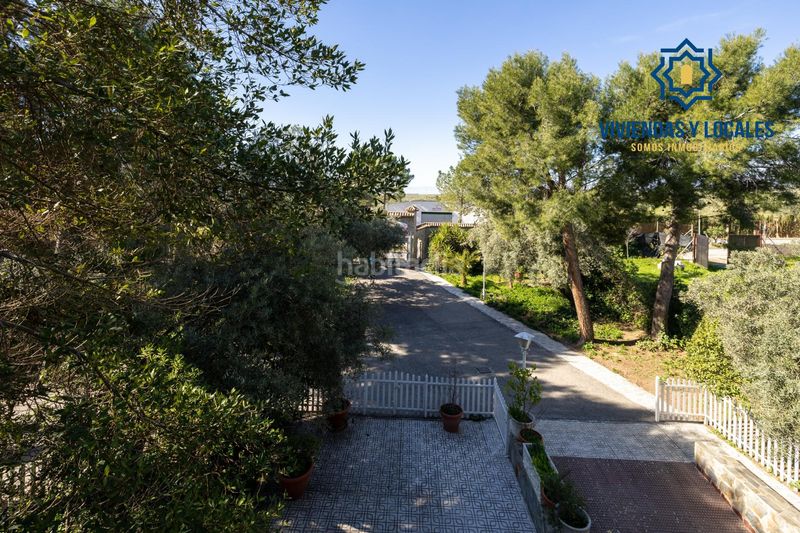 Foto 53645767-d8ec-4339-8591-2dfc6f63a590. Xalet amb piscina a Atarfe