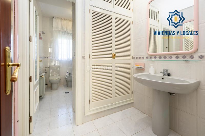 Foto 96093e1a-a86a-4718-8f06-fab2ca7f32cd. Xalet amb piscina a Atarfe