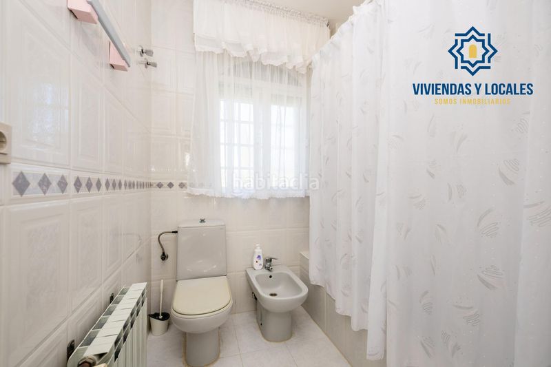 Foto a4a14078-c4e4-434c-9e0c-c0af388d50db. Xalet amb piscina a Atarfe