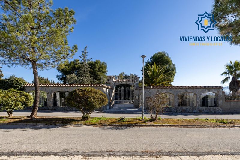 Foto d46c070f-cc4f-421d-93d5-71d1ca7963f4. Xalet amb piscina a Atarfe