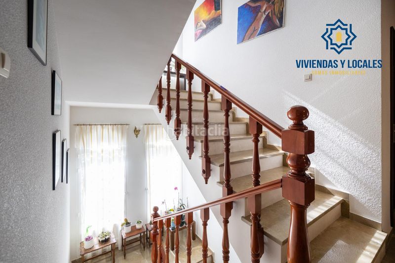 Foto edc6d8b3-f289-4d49-87b8-5e7d1dc61a48. Xalet amb piscina a Atarfe