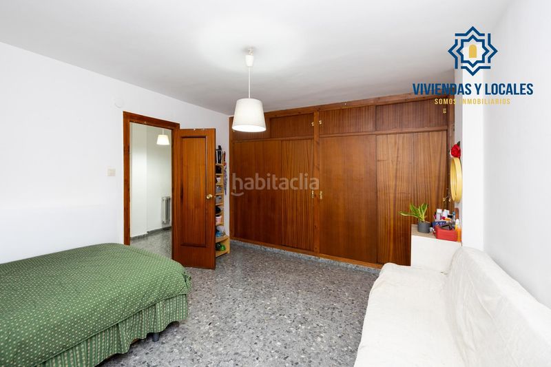 Foto a6c87700-465b-413b-8765-3659f73dec89. Pis a Pajaritos Granada