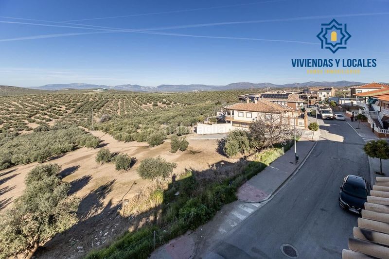 Foto 033b781c-d2c5-48ff-8261-1ab4325b00a9. Casa adossada amb calefacció aparcament a Güevéjar