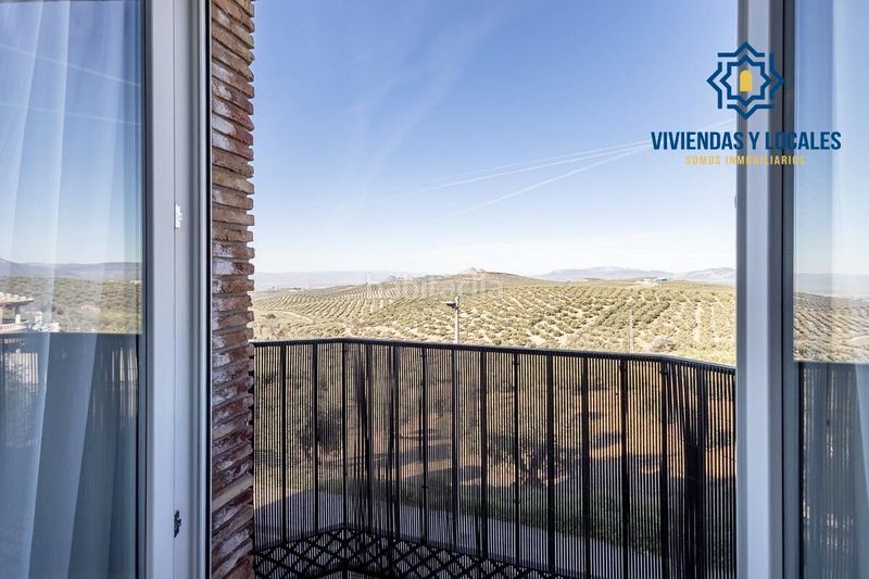 Foto db8d178f-6de0-48ca-8dce-642b386a3c89. Casa adossada amb calefacció aparcament a Güevéjar