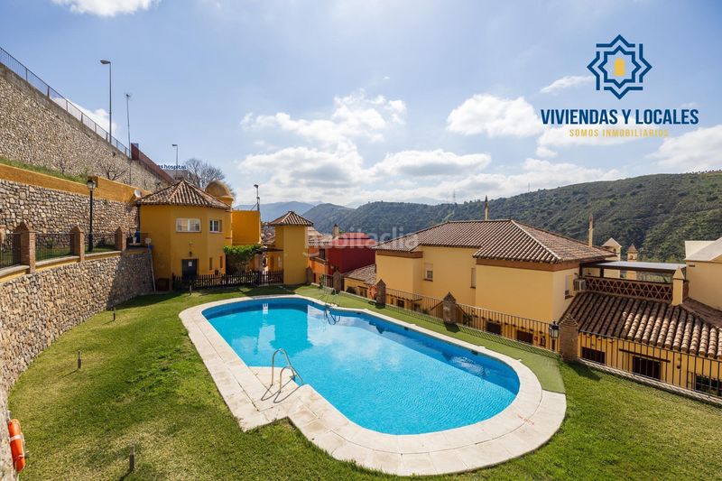 Foto 0c56b77f-5748-41b1-aa16-45fc4a30630b. Semi detached house in cuesta pino 65 in Crta. De la Sierra Granada