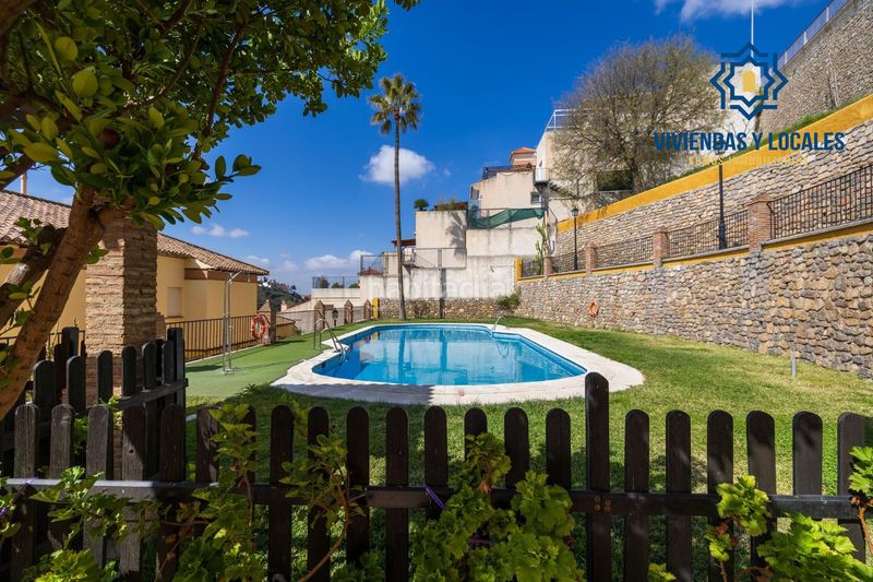 Foto 401e992b-61ae-4bee-9844-495c4dfc73a7. Semi detached house in cuesta pino 65 in Crta. De la Sierra Granada