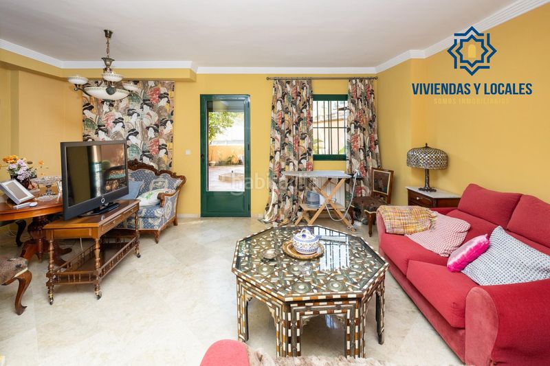 Foto b14ec0bd-7abd-4e9a-983f-52681459ff73. Semi detached house in cuesta pino 65 in Crta. De la Sierra Granada
