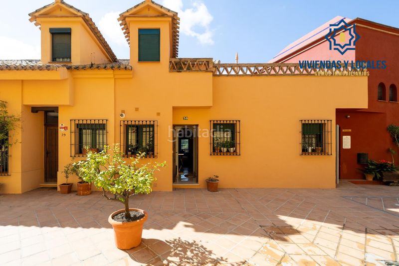 Foto c497ba19-8195-4a1e-8e10-b272902d1e1b. Semi detached house in cuesta pino 65 in Crta. De la Sierra Granada