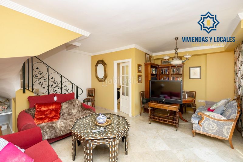 Foto cd26df81-fb5f-4204-afc7-cf62b9352446. Semi detached house in cuesta pino 65 in Crta. De la Sierra Granada