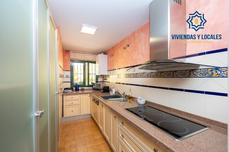 Foto ce8d6fcc-b105-485d-868d-f5eeea3f3e79. Semi detached house in cuesta pino 65 in Crta. De la Sierra Granada