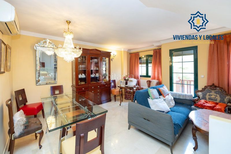 Foto d8aa35b2-5175-41fd-83e5-d8d6c10cb457. Semi detached house in cuesta pino 65 in Crta. De la Sierra Granada