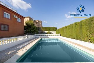 Chalet  Calle de la azucena. Y si el éxito fuera algo tan sencillo como la paz de ver atardec