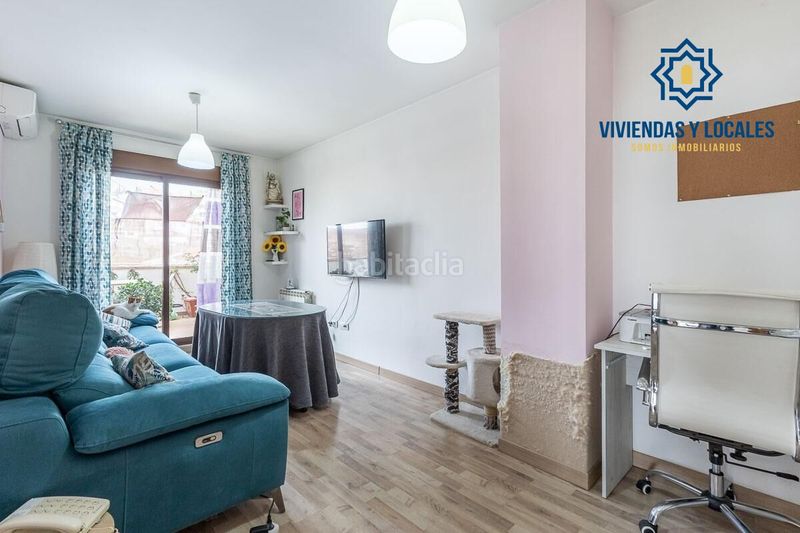 Foto 2de7f052-f1a2-4932-90a2-fc6f3889d468. Àtic amb aparcament a Barrio de la Vega Monachil