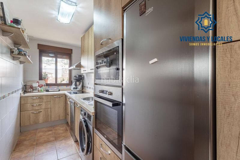 Foto b5797de9-2d76-46f2-9198-31e6a7172e84. Àtic amb aparcament a Barrio de la Vega Monachil