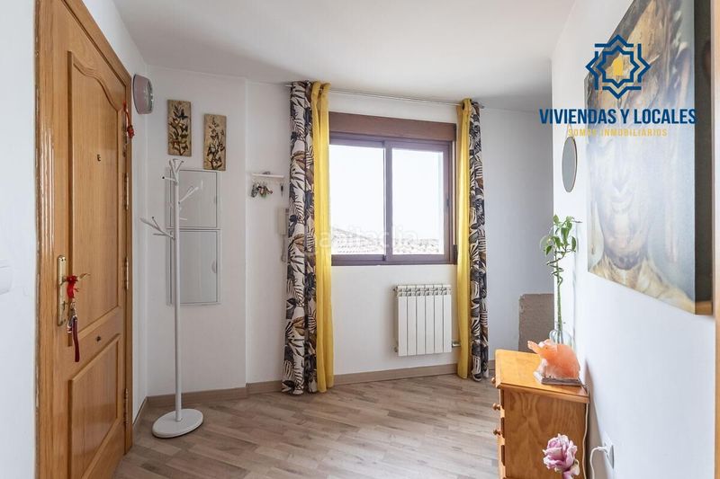 Foto f03f1609-0ad2-4268-b0ad-9f89f45aaff8. Àtic amb aparcament a Barrio de la Vega Monachil