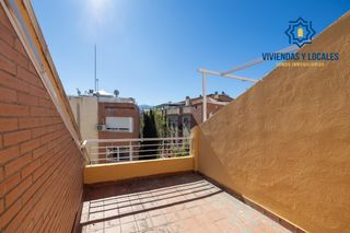 Casa a schiera  Calle lerida. Adosada en zona poniente armilla
