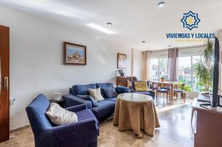 Planta baja  Calle calle casería 11. Piso de 3 habitaciones en huétor vega con plaza de garaje.