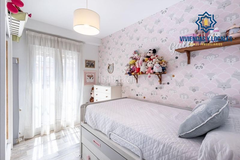 Foto 0d32d918-7372-4250-a6a0-0267987acdfd. Casa aparellada amb aparcament a Atarfe