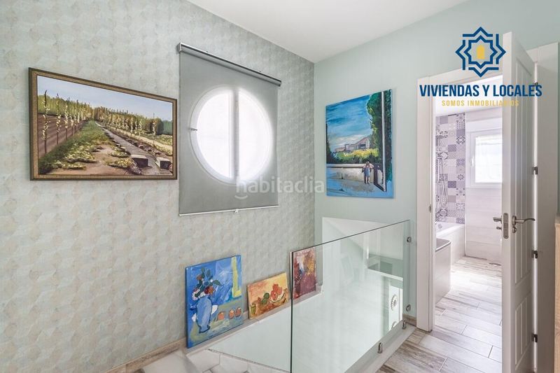 Foto 7fe3e543-8314-4934-b072-94b77bdf2efb. Casa aparellada amb aparcament a Atarfe