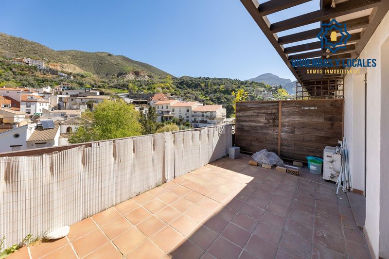 Foto ad7ea06a-41b5-46fe-8035-8cc11594b2b9. Pis amb aparcament a Monachil pueblo Monachil