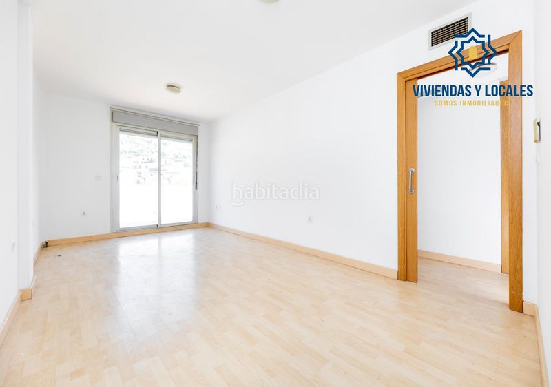 Foto cc288b24-ef3c-4bca-b782-779b2753086b. Pis amb aparcament a Monachil pueblo Monachil