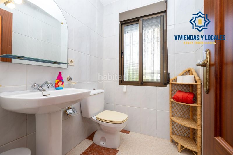 Foto 24a65c19-fb36-425f-8c05-109a7707bb05. Chalet estupendo chalet en urbanización los alixares de otura en Villa de Otura