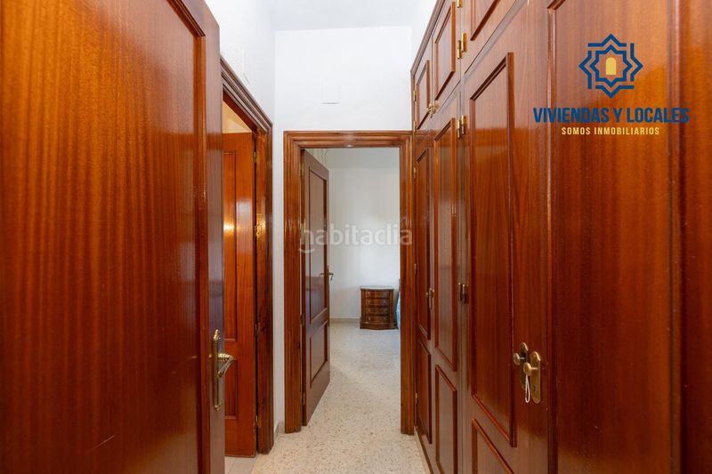 Foto 4265d388-95af-4bf0-87ca-607ee7a81109. Chalet estupendo chalet en urbanización los alixares de otura en Villa de Otura