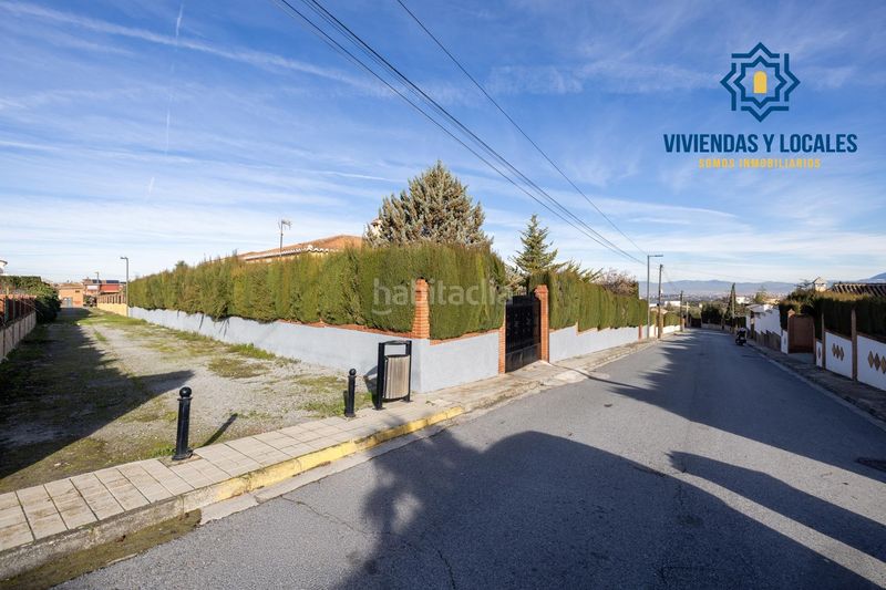 Foto 51eb4ba5-be6f-41c2-a3c6-4c1d3d7cdd51. Chalet estupendo chalet en urbanización los alixares de otura en Villa de Otura