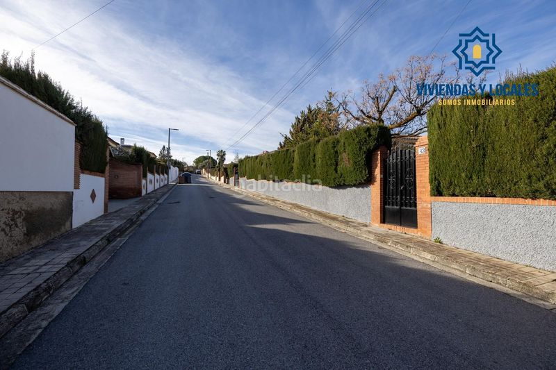 Foto 620a8a1c-0dbe-4f99-a501-61fbf5fad2a6. Chalet estupendo chalet en urbanización los alixares de otura en Villa de Otura