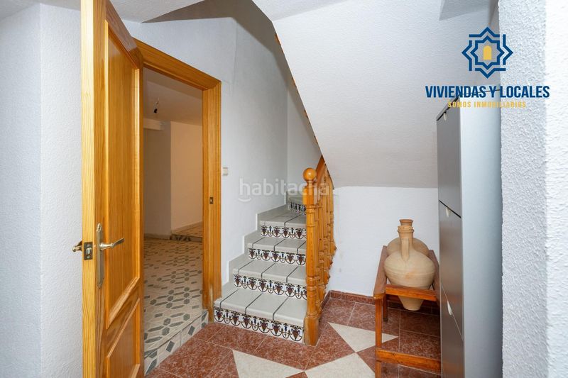Foto a3206954-18cf-4b4a-9dde-b162a860827b. Chalet estupendo chalet en urbanización los alixares de otura en Villa de Otura