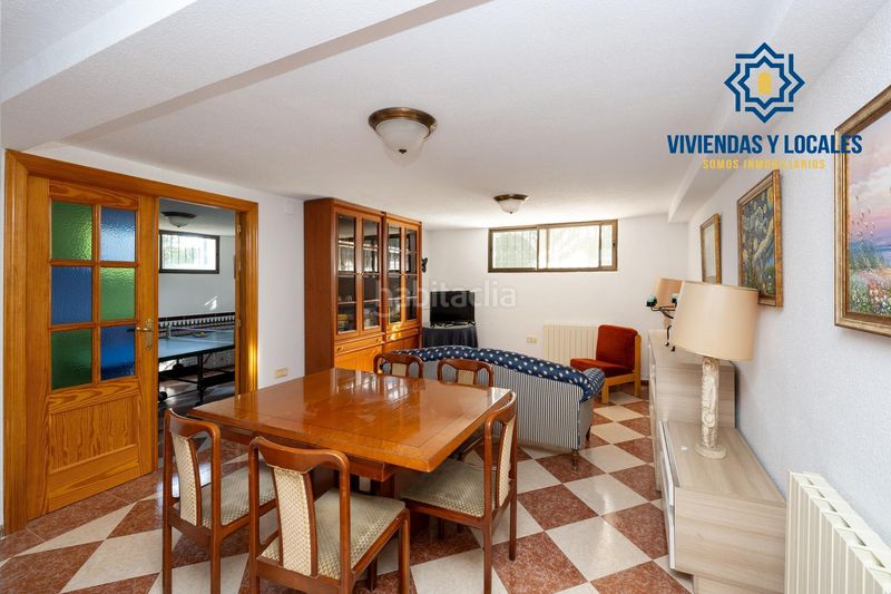 Foto bd770b52-4f0b-41ac-b30c-091b8b4d1680. Chalet estupendo chalet en urbanización los alixares de otura en Villa de Otura
