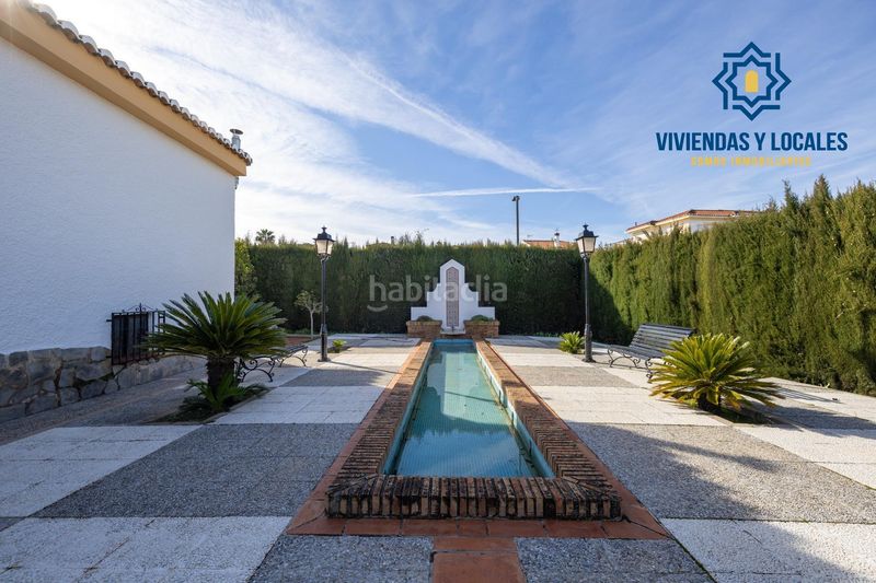 Foto d9dec7ef-d92e-4e32-a89e-c7ca66b62413. Chalet estupendo chalet en urbanización los alixares de otura en Villa de Otura