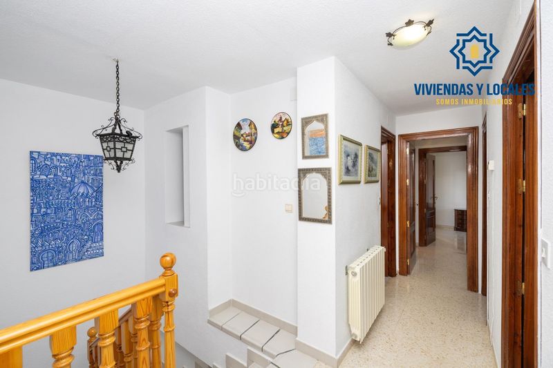 Foto e065c7ee-63a3-4f4b-b601-ae01f81e0c8c. Chalet estupendo chalet en urbanización los alixares de otura en Villa de Otura