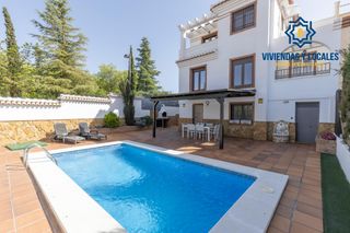 Xalet a La Zubia Ciudad