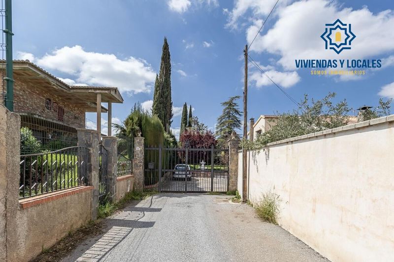 Foto ff41f8e4-46cb-49d6-be68-f3b7a05287b8. Casa amb aparcament piscina a Ogíjares