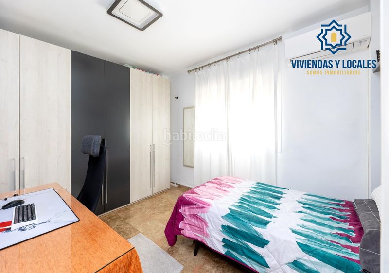 Foto cb0f80cd-cbf7-402c-90c6-a147fc3b18f4. Casa aparellada amb aparcament a Jun