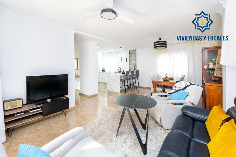 Foto cdfd0f06-a8c1-46e4-881e-301becbb180d. Casa aparellada amb aparcament a Jun