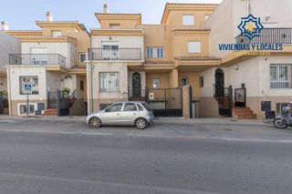 Maison jumelée  Diputacion 7. Precioso adosado en armilla con 4 dormitorios  para entrar a viv