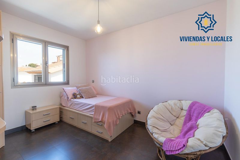 Foto 3c7ec22b-8892-4266-8f28-67a7975b4784. Casa amb aparcament piscina a Alfacar