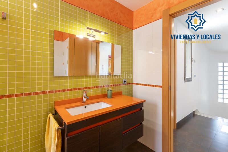 Foto c2f00b46-d617-489b-b403-6e857f2bcb6f. Casa amb aparcament piscina a Alfacar