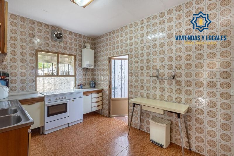 Foto 6abb40c6-8706-46c4-9789-e28df0679549. Casa amb aparcament a Cájar