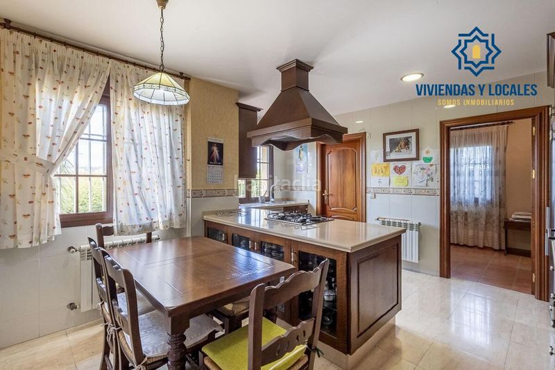 Foto ce027dae-f65b-41ed-9b79-559e2d923398. Casa amb calefacció aparcament a Cájar