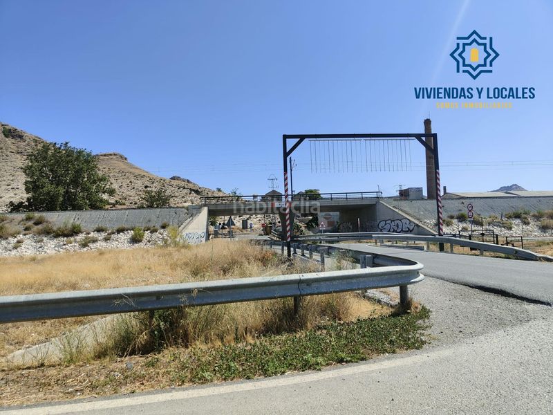 Foto d595f3d3-072b-450d-90ae-6d028efd34e8. Finca rústica a carretera carretera de pinos puente a Atarfe