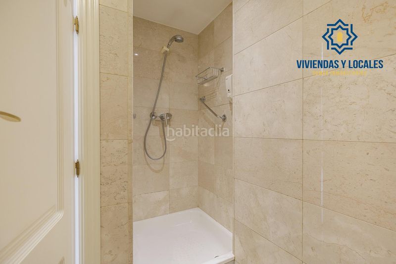 Foto e81eca14-40ec-45ee-861b-27559d9cc5b7. Casa adossada amb calefacció aparcament a San Miguel Armilla