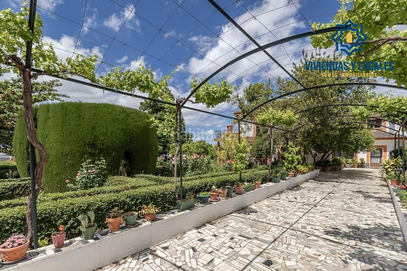 Foto ff1f4f72-fa2a-49b0-9795-b7b75bfb4bc5. Chalet  a la entrada de huetor vega en Huétor Vega
