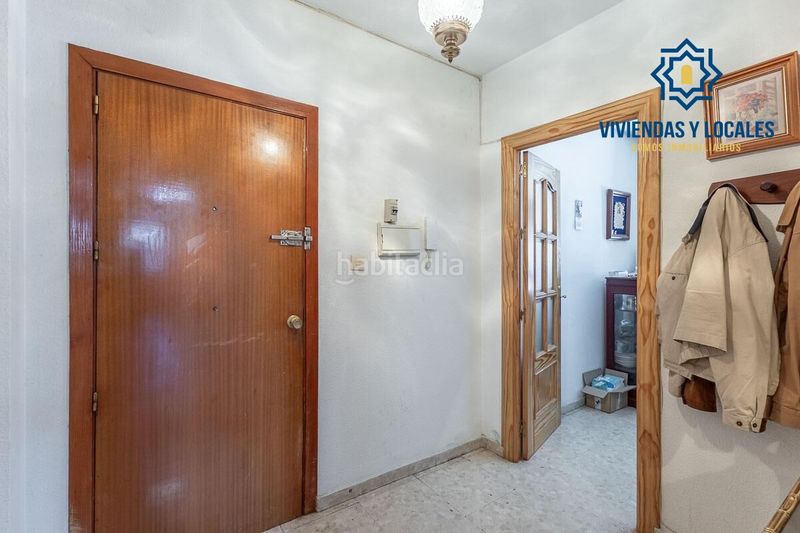 Foto e9db8dd7-a618-47b9-a616-a9201bce7234. Pis amb calefacció aparcament a San Francisco Javier Granada
