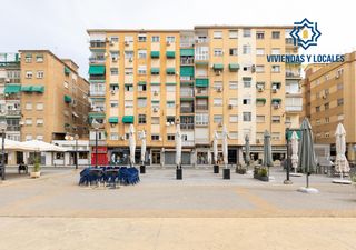 Flat in Barrio de Zaidín. Se vende fabuloso piso de 3 dormitorios, todos exteriores!
