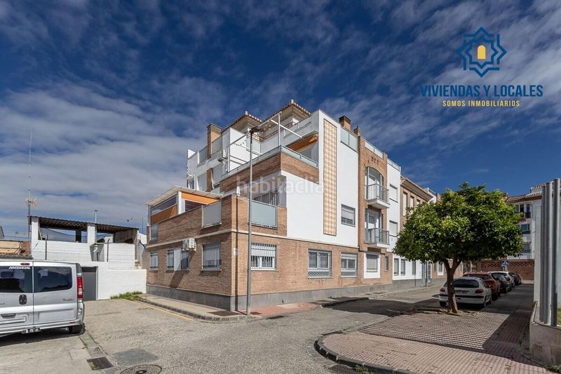 Foto a0dceb7d-ce20-476a-a4bd-a7fd1ce2af85. Àtic amb calefacció aparcament a Santa Fe